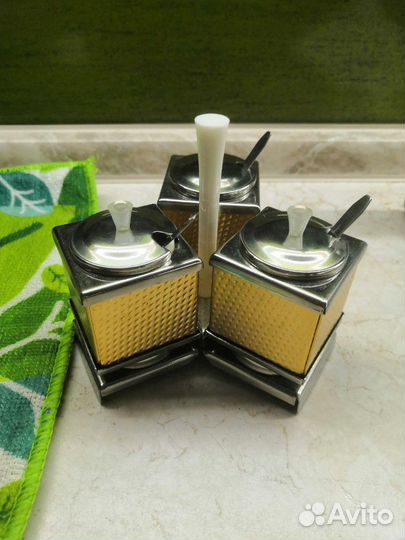 Солонка новая