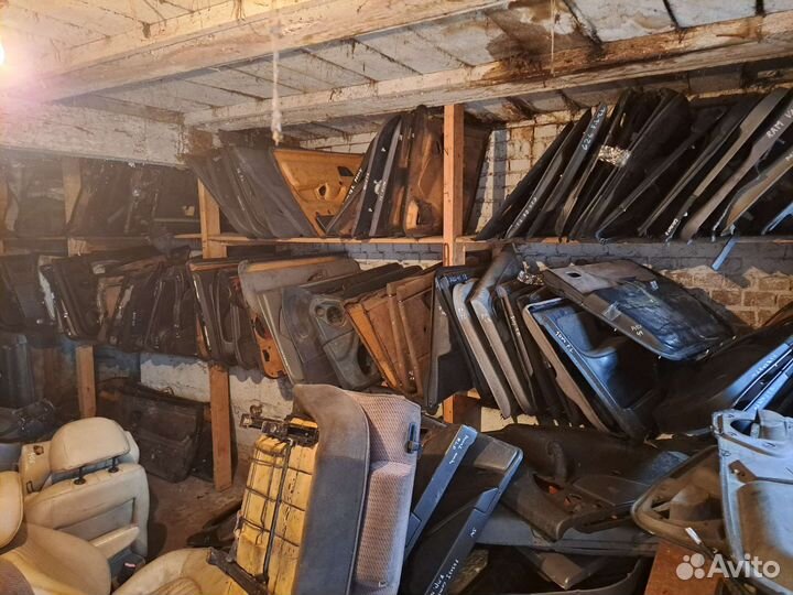 Сиденья только задние бесплатно