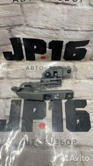 Петля капота передняя левая Infiniti M37 Y51