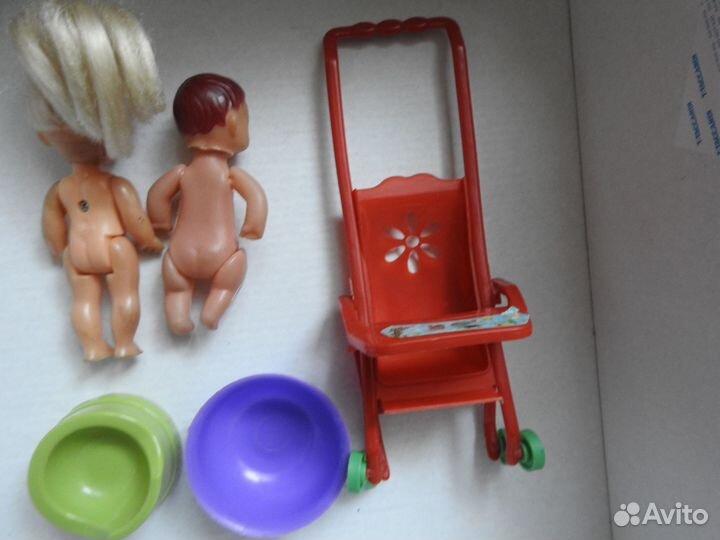 Коляска с пупсом для Барби из нулевых