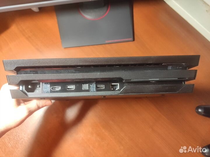 Sony Playstation 4 Pro 1tb