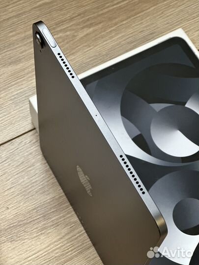 iPad air 5 64gb (планшету 1-месяц)