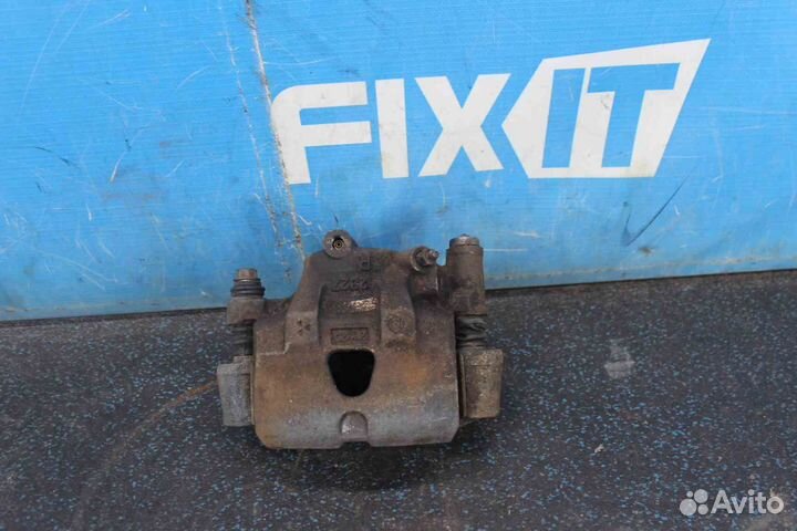 Суппорт Mitsubishi Pajero (Митсубиси Паджеро) V44W