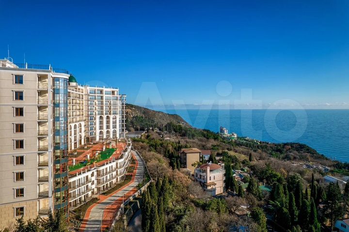 3-к. квартира, 128,5 м², 4/10 эт.