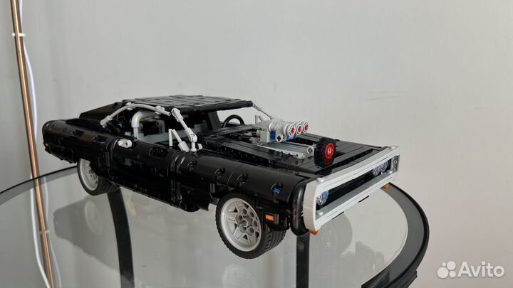 Lego technic Dom's Dodge Charger 42111