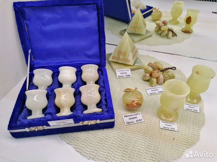 Фигурки из оникса