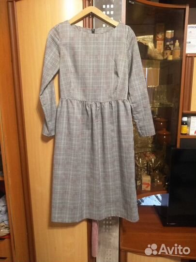 Платье 44