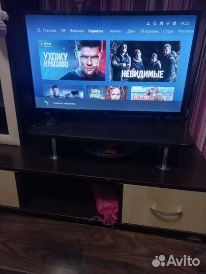 Телевизор smart tv 32 дюйма
