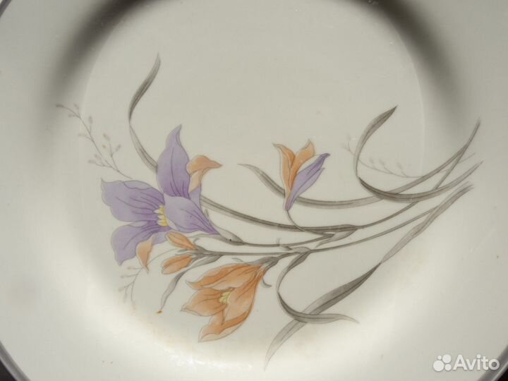 Большая тарелка фарфор, 4 штуки