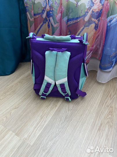 Школьный рюкзак