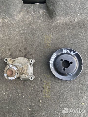 Помпа, шкив Volkswagen Golf