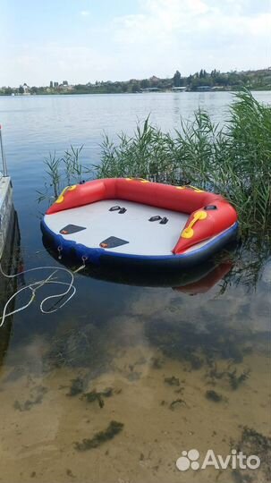 Надувная ватрушка для воды буксир на 3 места