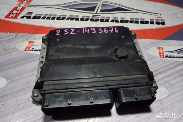 Блок управления двс c Toyota Ractis SCP100 2SZ-FE