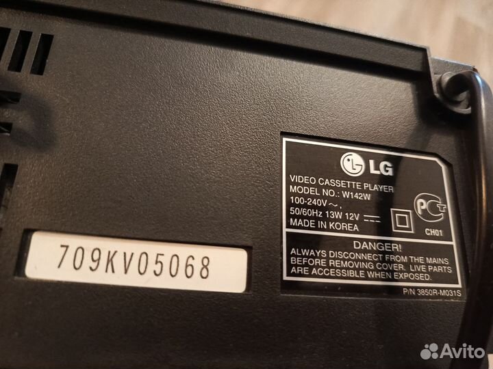 Видеомагнитофон LG