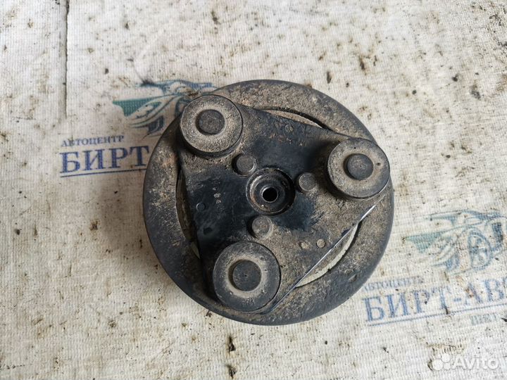 Прижимная пластина кондиционера Ford Focus II рест