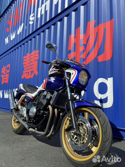 Honda CB400SF vtec-2