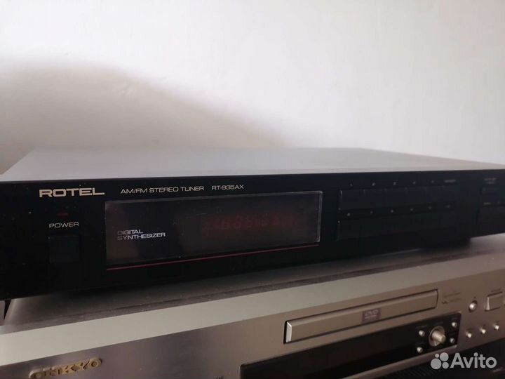 Тюнер Rotel RT 935ax