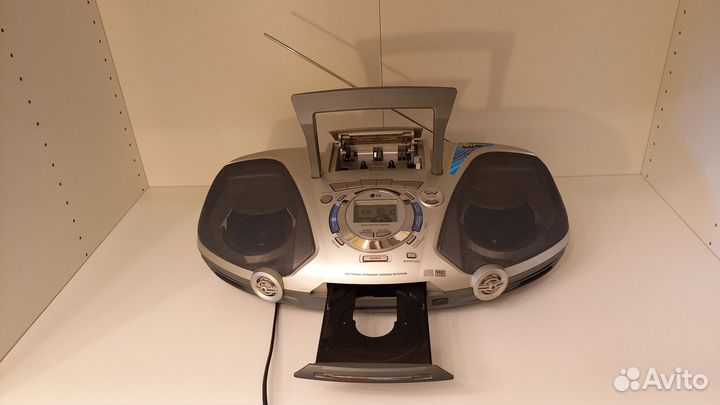 Магнитофон LG CD/MP3 FM+укв