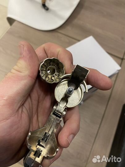 Металлический револьвер с 3 коробками пистонов