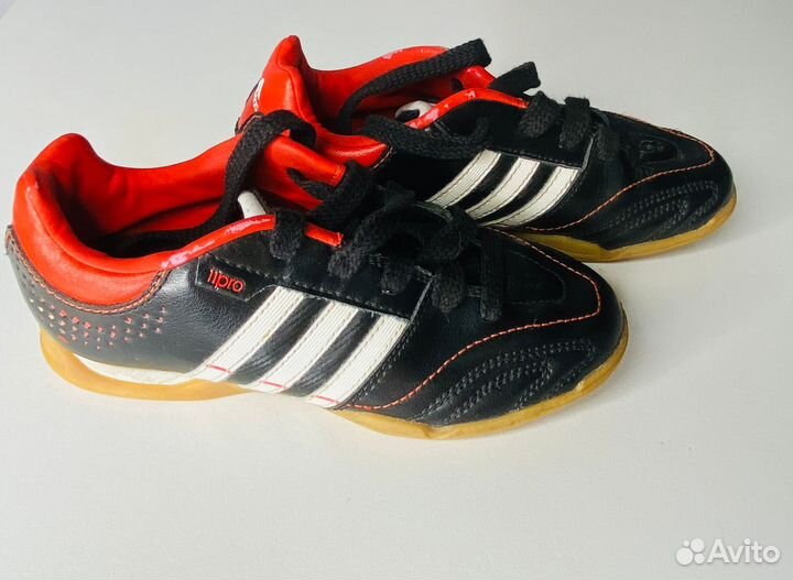 Футзалки adidas