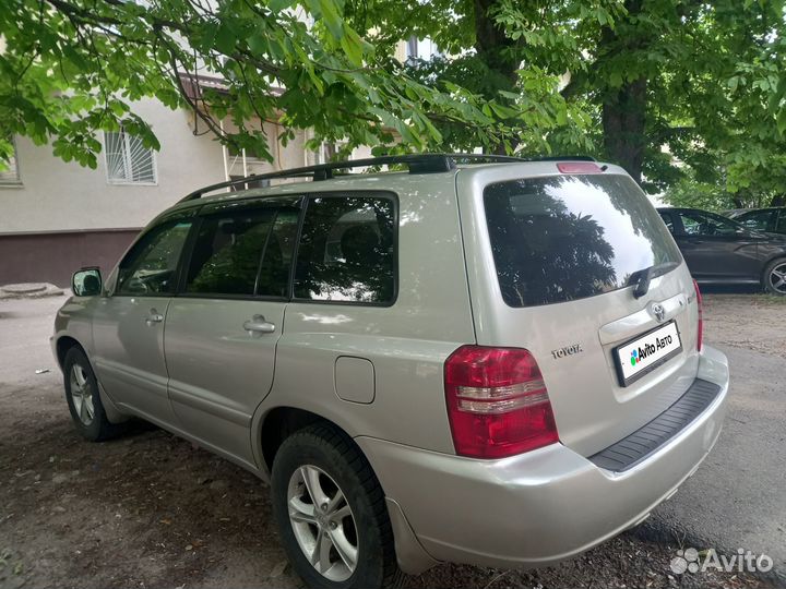 Toyota Highlander 2.4 AT, 2003, 232 000 км