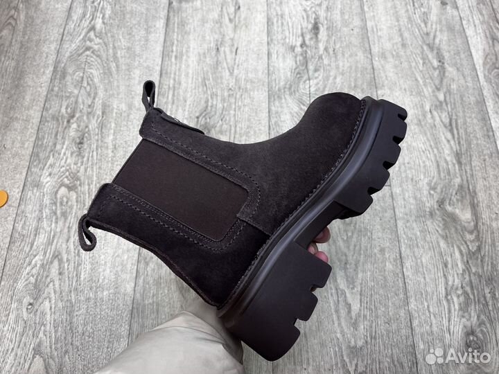 Женские ботинки зимние Miu Miu