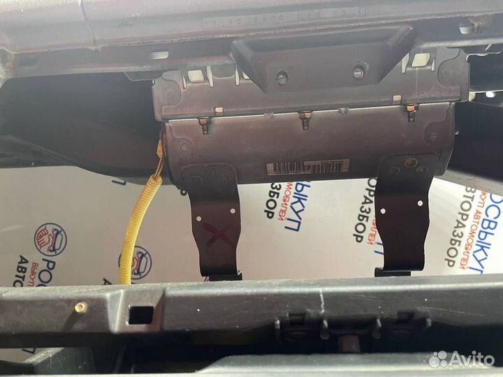 Торпедо Mitsubishi Pajero 3 V60