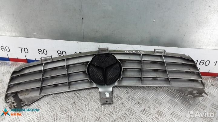 Решетка радиатора Mercedes-Benz CLS-Класс C219