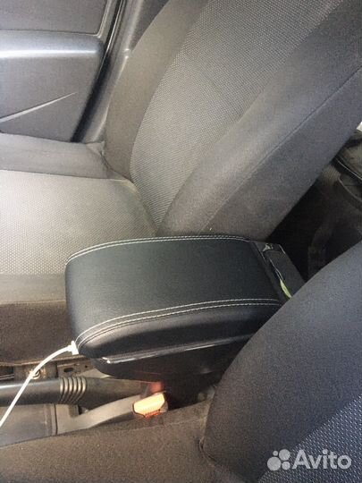 Подлокотник LADA largus Лада Ларгус