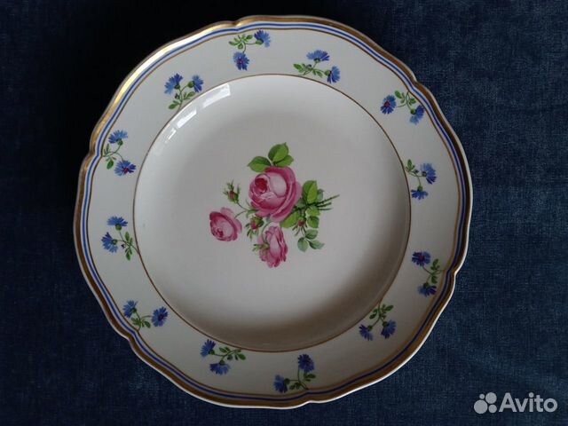 Старинная антикварная тарелка "Розы". KPM