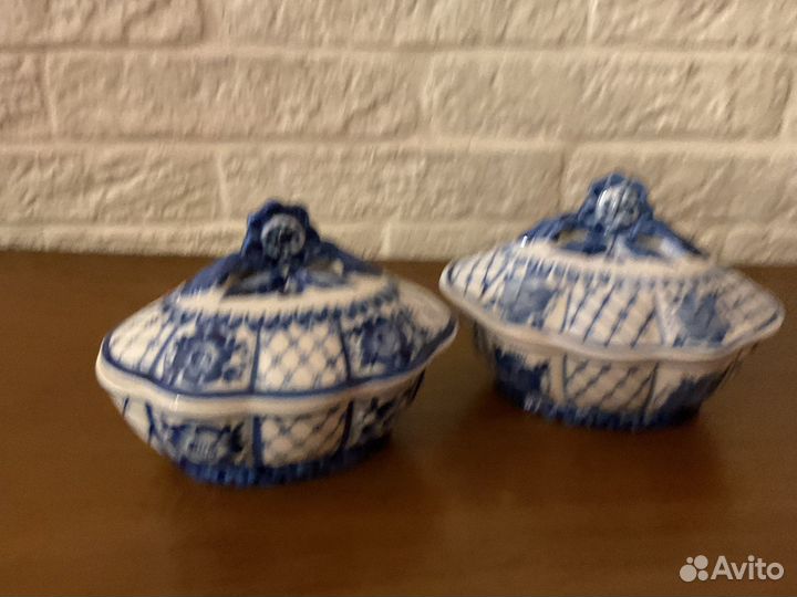 Фарфоровые вазы