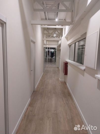 Укладка настил линолеума в офисе