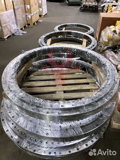 Опорно-поворотный круг Hyundai R130W-3