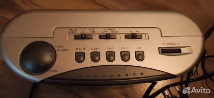 Сетевой будильник С радиоприёмником