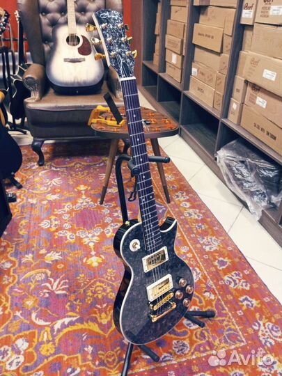 Электрогитара les paul