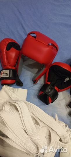 Перчатки и шлем для занятий рукопашным боем с 8лет