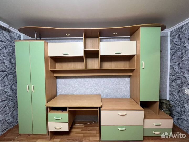 Стенка в гостиную