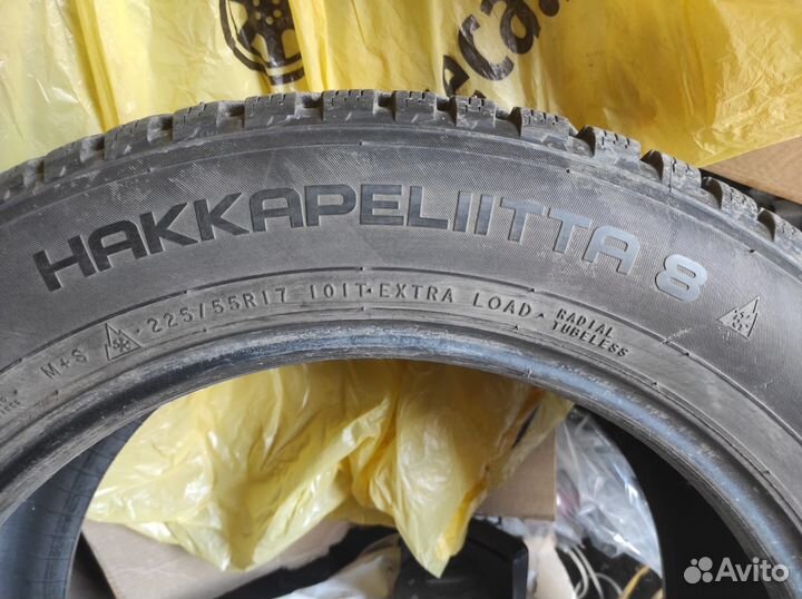Nokian Tyres Hakkapeliitta 8 225/55 R17 98B