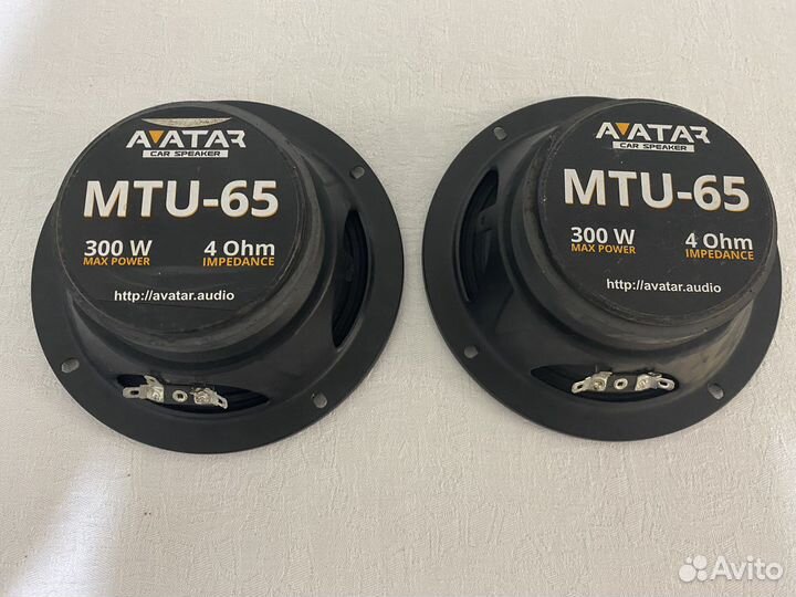 Комплект акустики в автомобили