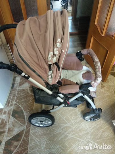 Детская прогулочная легкая коляска