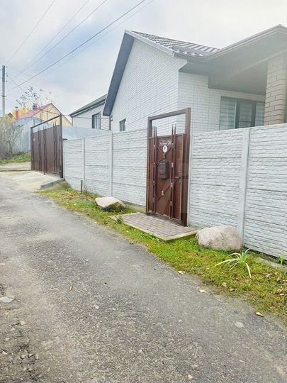 Дом 200 м² на участке 4,4 сот.