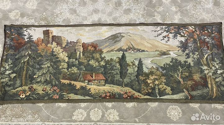 Антикварный гобелен