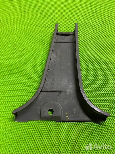 Обшивка центральной стойки левая санта фе классик