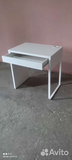 Компьютерный стол IKEA