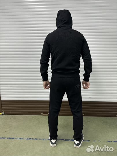 Спортивный костюм Louis Vuitton