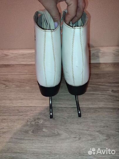 Коньки для фигурного катания