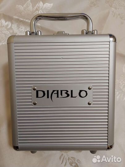 Набор для игры в Покер в мет.кейсе diablo