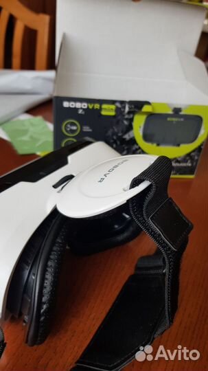 Очки виртуальной реальности для телефона