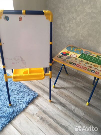 Столик детский, доска для рисования
