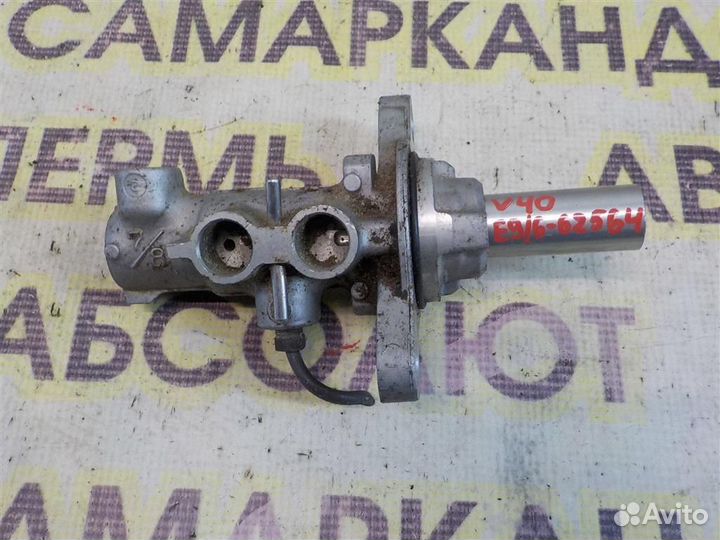 Цилиндр тормозной главный Toyota Camry XV40 2006